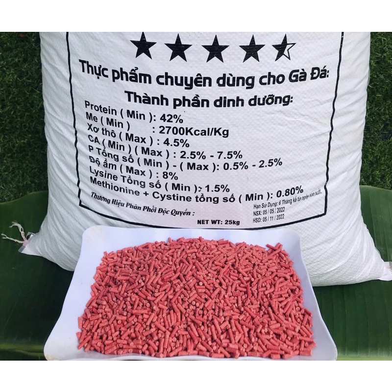 Cám máu protein 42% hàng vip cho gà đá